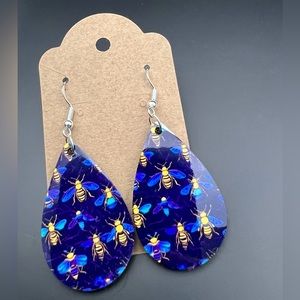 Bee Patterned Teardrop Shaped Earrings